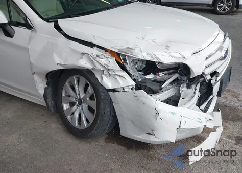 2017 Subaru Legacy 2.5I Premium из США, поврежденный, VIN 4S3BNAF62H3055636